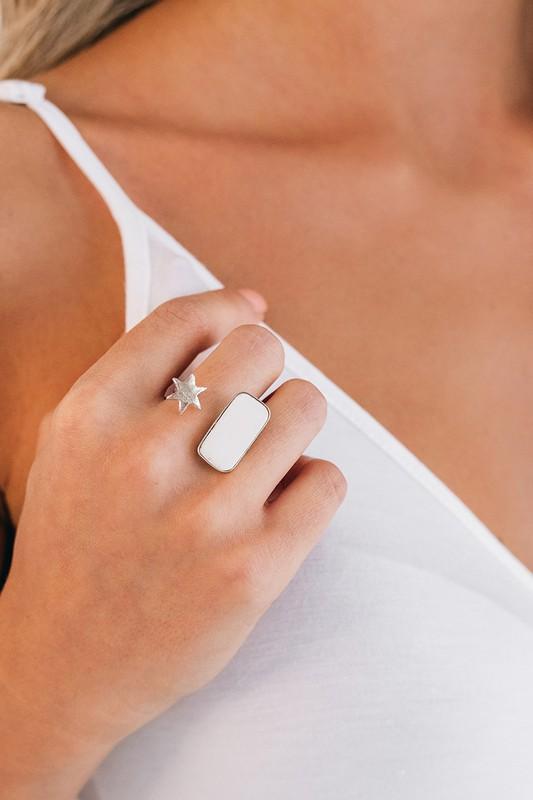 Star Ring with White Stone - Simply Fabulous Boutique